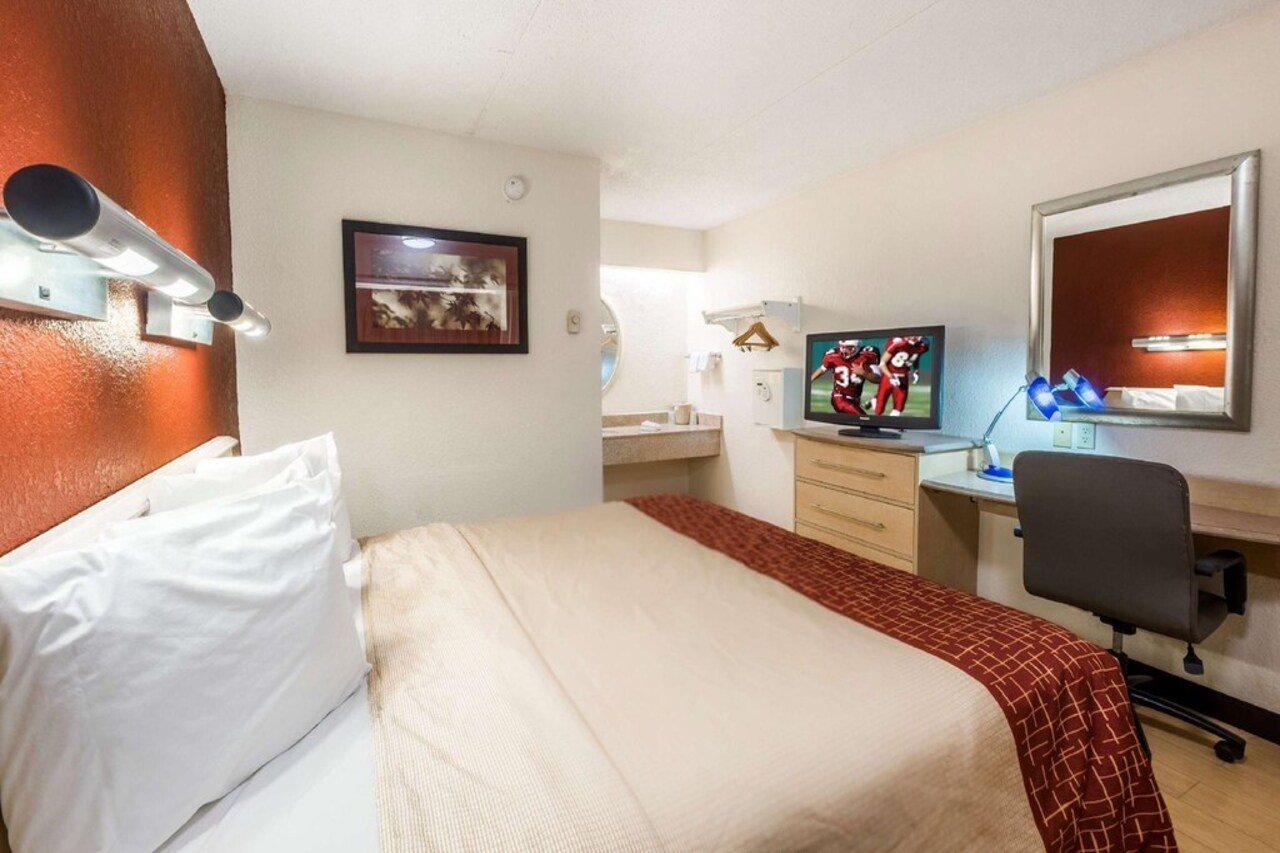 Red Roof Inn Jacksonville Airport Екстер'єр фото